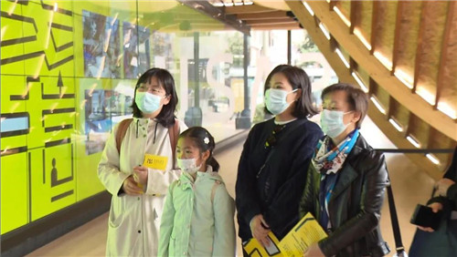 新华社区活跃着一批“小小城市导赏员”