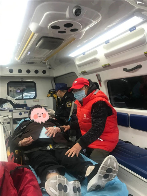 周红娣：与5名独居老人结对