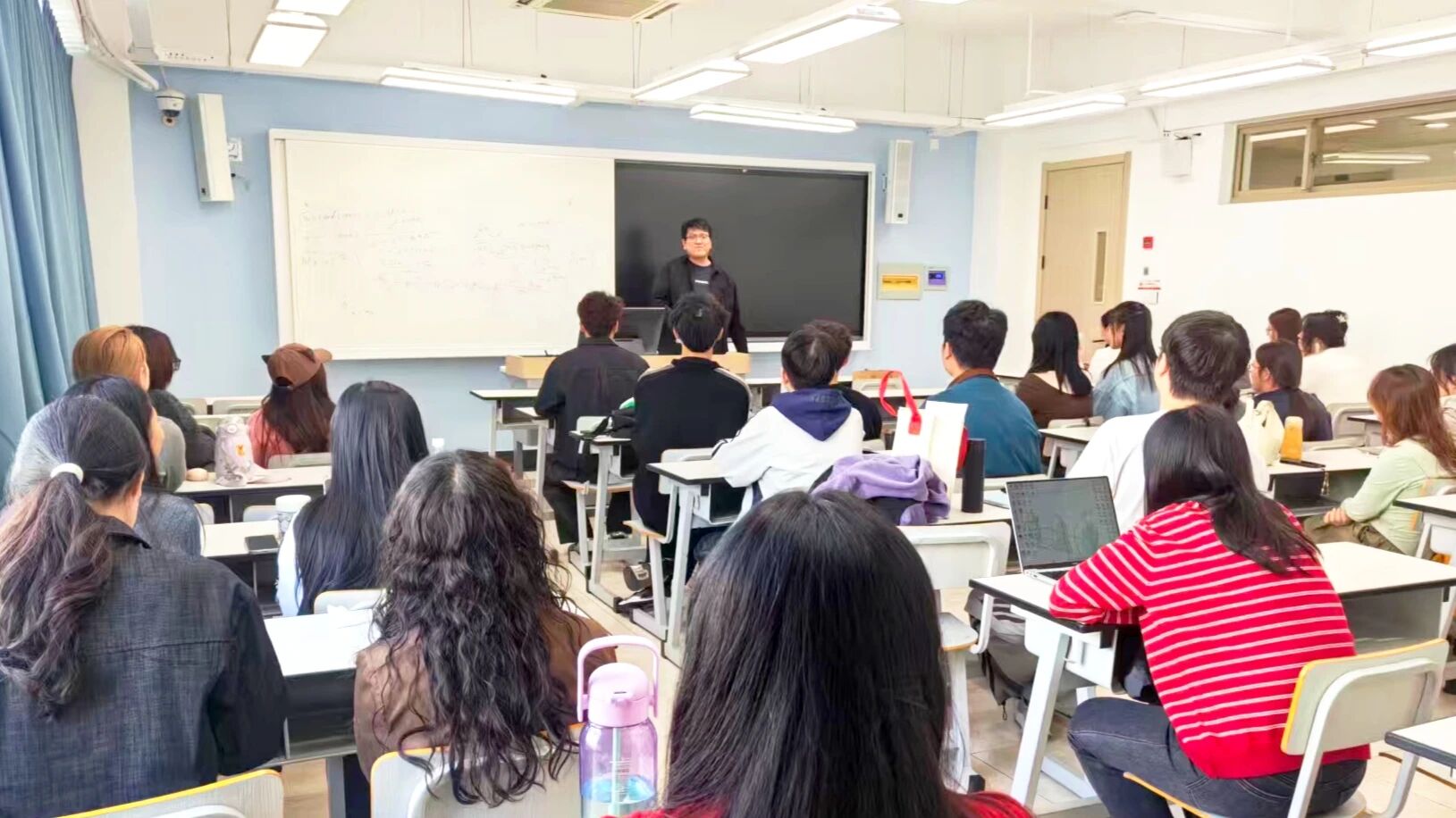 动态 | 东洲评估受邀出席上海对外经贸大学产教融合金融人才培养研讨会暨金融管理学院建院30周年纪念大会并开展校招宣讲会