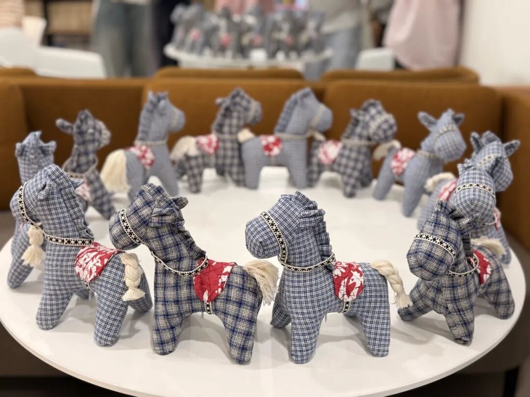 活动 | 东洲评估党支部开展端午民俗手工活动“土布马制作体验”